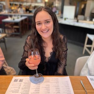 Meet your Posher, Megan